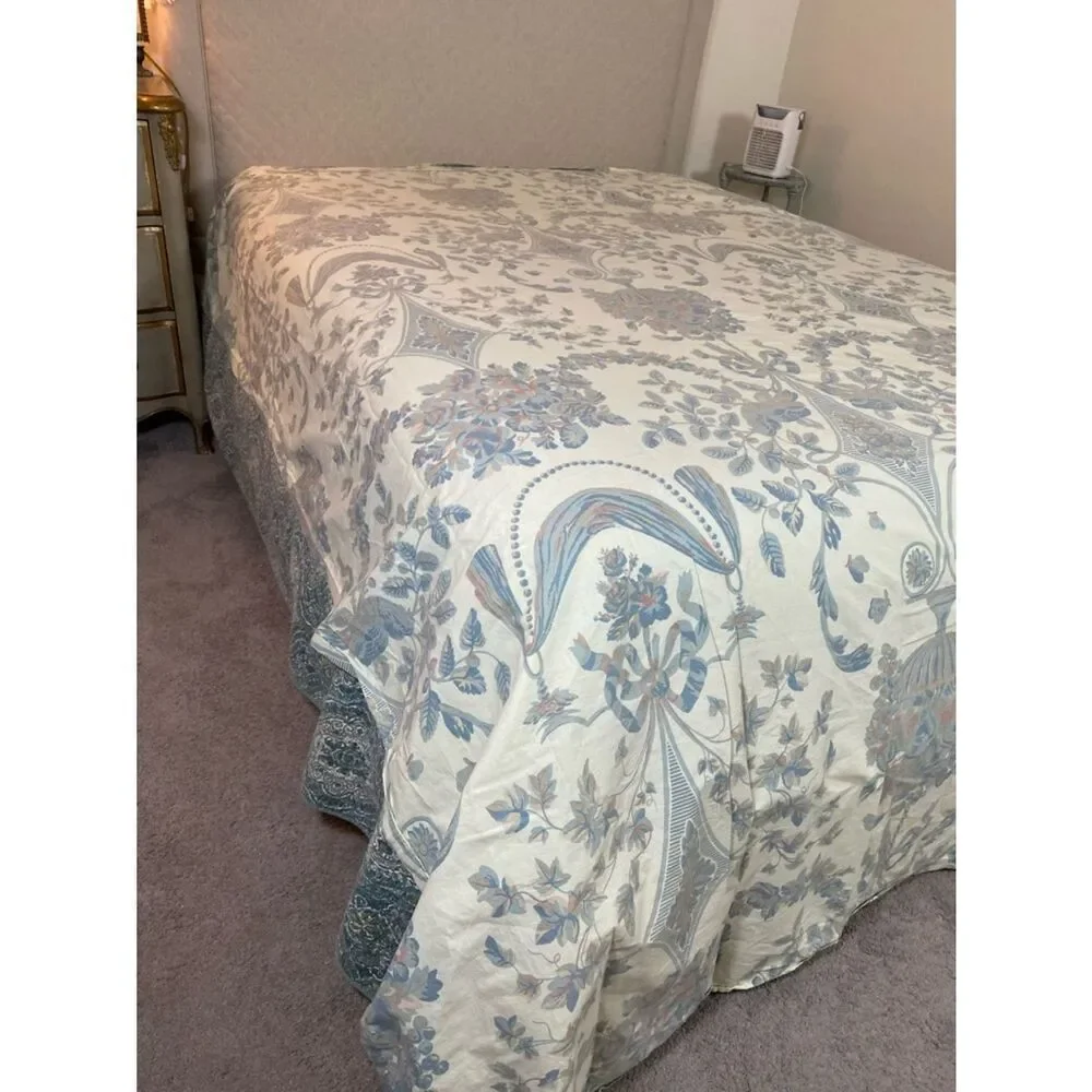 Williamsburg Crown vintage Colonial Flat sheet green blue urns floral ribbons